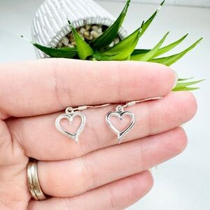 925 Sterling Silver Heart Minimalist Dangle Earrings
